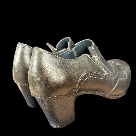 Dark Green Scalloped and Brogue/Wingtip detailed Clog booties. - Picture 9 of 14